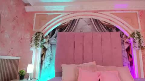 MollyDoll online show from 07-30-26, 11:53