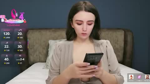 Molly online show from 01-06-26, 08:56