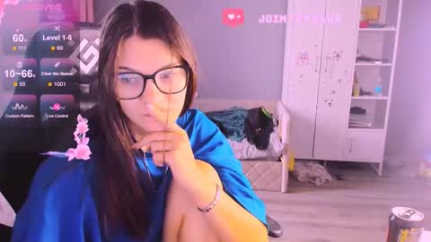  KIRA  online show from 10-30-25, 07:10