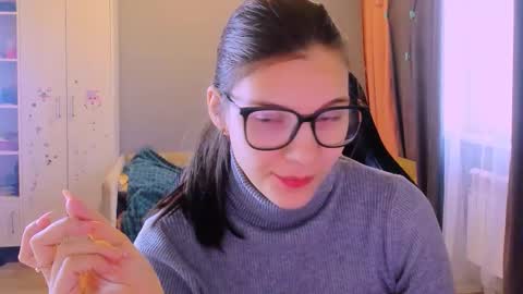  KIRA  online show from 03-02-26, 01:52