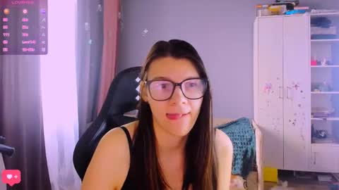  KIRA  online show from 03-11-26, 07:36