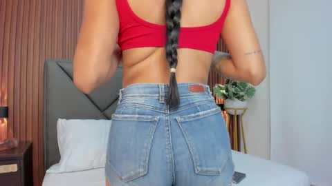 mollylove_ online show from 05-02-26, 07:19