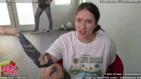 Snapshot of mollymeowz chatting on 05-07-26, 11:10 meowz online show from 05-07-26, 11:10