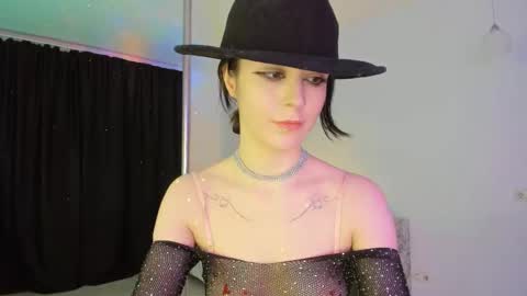 Snapshot of mollyposh chatting on 12-11-24, 04:28 Molly online show from 12-11-24, 04:28