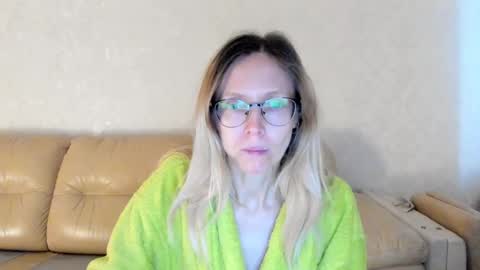 AngelMomm online show from 02-25-25, 05:08