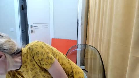 AngelMomm online show from 09-22-25, 05:15