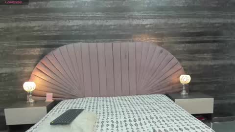 Moly Boston online show from 10-07-25, 01:08