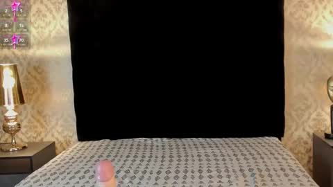 Moly Boston online show from 10-28-25, 01:36