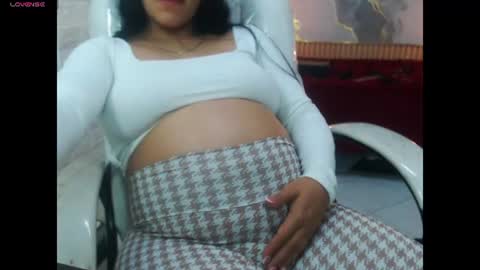 mom online show from 06-11-26, 04:43