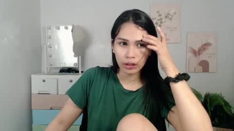MOMIKHEM online show from 07-04-26, 10:32