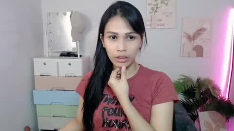 MOMIKHEM online show from 07-12-26, 12:29