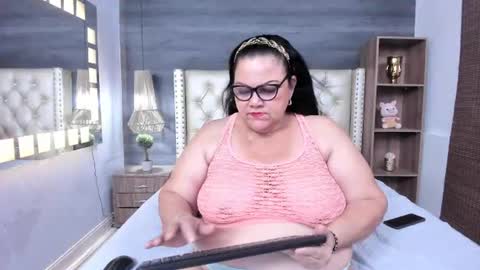 Jelitza online show from 07-04-26, 07:25