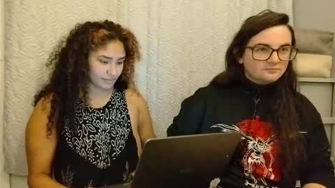 Mommy Bubbles online show from 02-24-25, 04:04