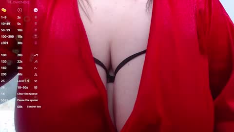 Snapshot of mommyissuess_ chatting on 02-12-25, 11:41 Daphne online show from 02-12-25, 11:41