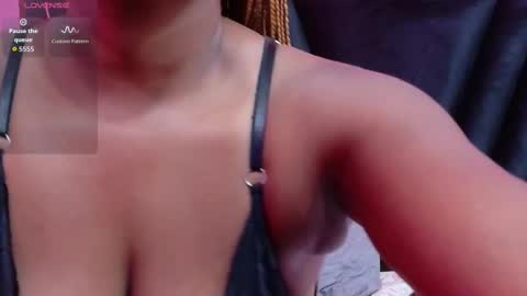  DINAH  online show from 11-23-25, 07:57