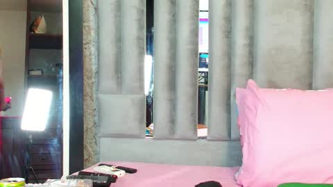  DINAH  online show from 12-14-25, 07:29