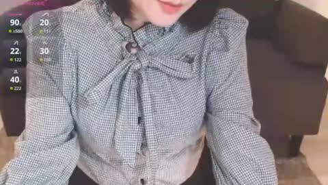 Momo online show from 11-09-25, 11:14