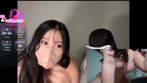 Snapshot of momo___0717 chatting on 09-22-25, 01:13 momo___0717 online show from 09-22-25, 01:13