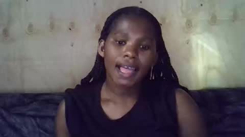 momsdoll online show from 05-20-26, 02:01