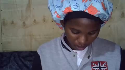 momsdoll online show from 05-31-26, 06:10