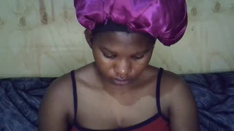 momsdoll online show from 07-20-26, 05:55