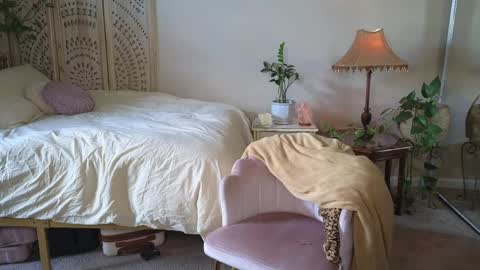 Mona online show from 04-08-26, 02:50