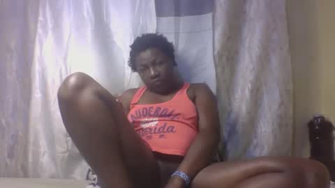 Snapshot of monalisaah chatting on 09-17-25, 01:29 monalisaah online show from 09-17-25, 01:29