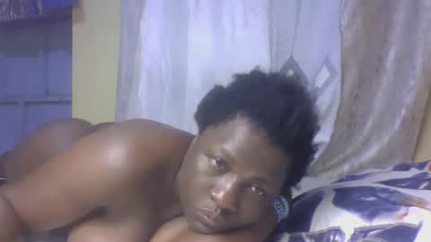 Snapshot of monalisaah chatting on 09-24-25, 02:59 monalisaah online show from 09-24-25, 02:59