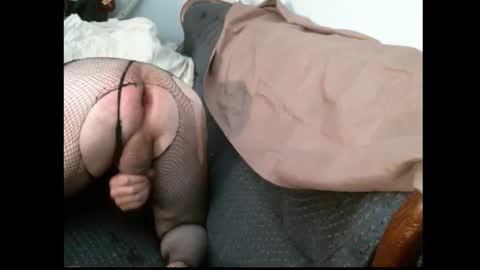 Snapshot of monasnuts chatting on 10-02-25, 09:44 monasnuts online show from 10-02-25, 09:44