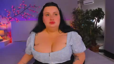 Snapshot of monasteel chatting on 05-21-26, 12:12 Monica online show from 05-21-26, 12:12