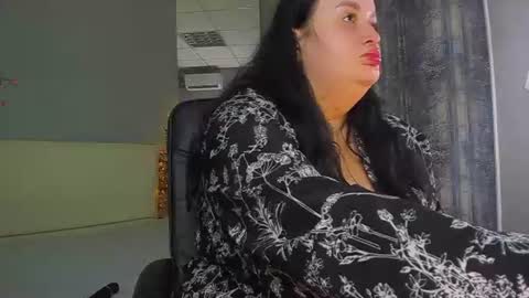 Snapshot of monasteel chatting on 06-24-26, 12:15 Monica online show from 06-24-26, 12:15