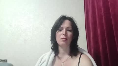 Snapshot of moncheriex chatting on 06-01-26, 08:10 Arina online show from 06-01-26, 08:10
