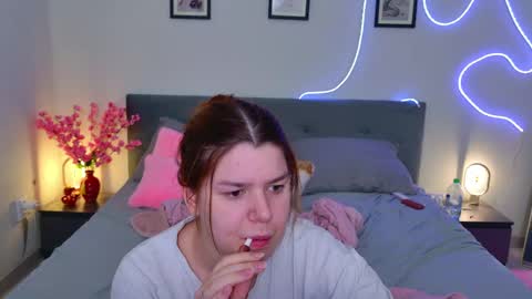 moneyforpeaches online show from 04-21-26, 04:12