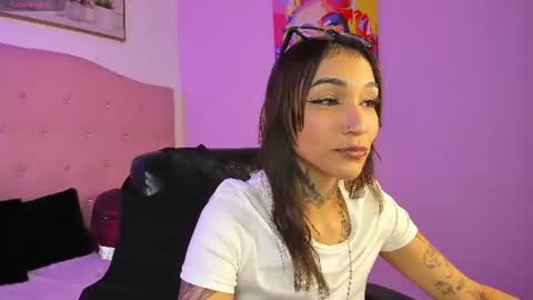 Monica online show from 06-19-26, 09:07