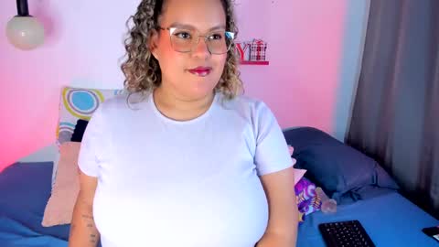 Snapshot of monica_bbw_ chatting on 02-16-25, 01:36 aleja independent model online show from 02-16-25, 01:36