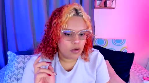 aleja      independent model       online show from 03-02-26, 11:44