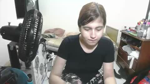 Snapshot of monica_spear40 chatting on 01-07-26, 01:52 evi online show from 01-07-26, 01:52