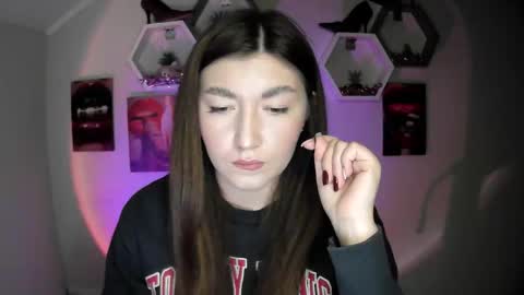 Snapshot of monica_sweets chatting on 09-24-25, 07:01 sweet girl and shine body online show from 09-24-25, 07:01