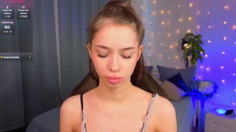 Snapshot of monica_venom chatting on 06-12-26, 02:27 Hi Im Monica online show from 06-12-26, 02:27