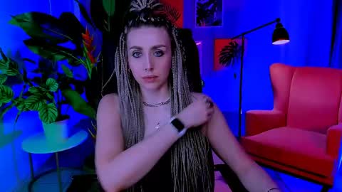 Snapshot of monicariley chatting on 05-12-26, 12:46 monicariley online show from 05-12-26, 12:46