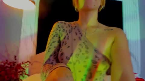 MONIK FOX online show from 09-12-25, 09:37