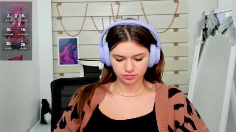 Monika online show from 01-11-25, 06:01