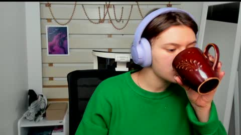 Monika online show from 01-29-25, 08:04