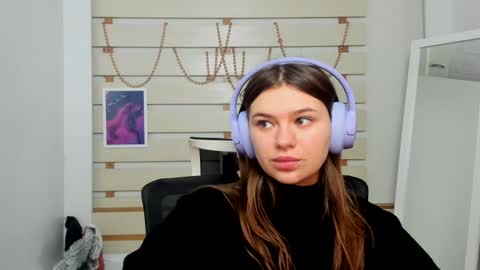 Monika online show from 02-08-25, 01:44