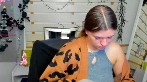 Snapshot of monika_youu chatting on 05-05-26, 06:32 Monika online show from 05-05-26, 06:32