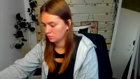 Monika online show from 07-10-26, 03:25