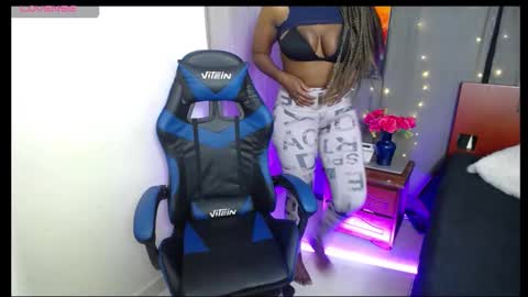 monique78854192 online show from 03-10-26, 01:05