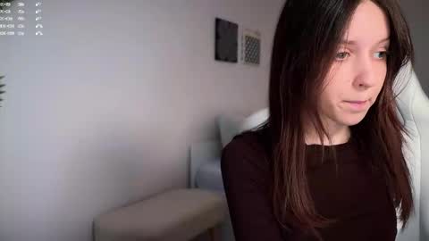 Snapshot of monnymoonn chatting on 11-04-25, 08:46 Mary online show from 11-04-25, 08:46