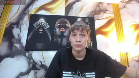 Snapshot of mono_blonde chatting on 06-24-26, 12:04 mono_blonde online show from 06-24-26, 12:04