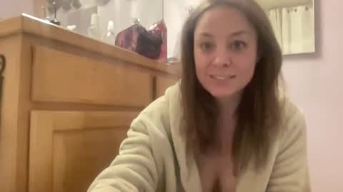 Monroe online show from 01-19-25, 04:33